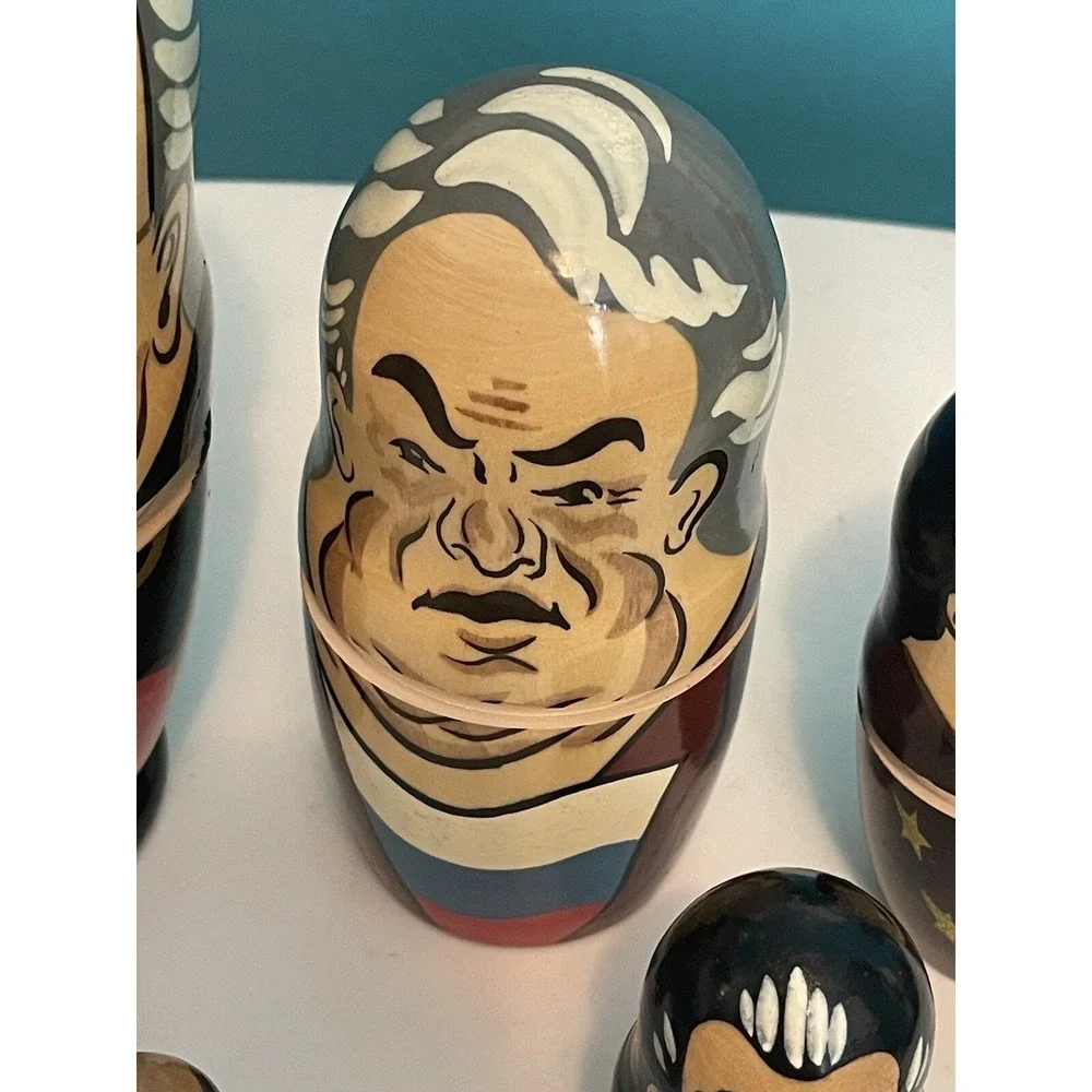 Wooden Nesting‎ Dolls , Vintage 5 Total